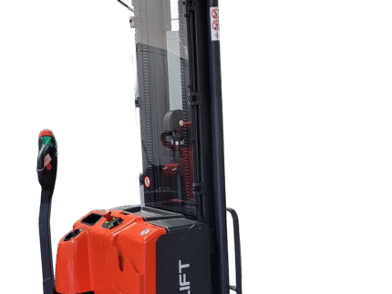 Stacker NOBLELIFT elétrico - NOVO - Empilhadores Multimarca